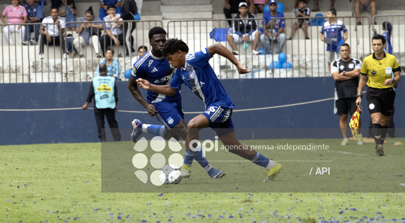EMELEC VS LIBERTAD