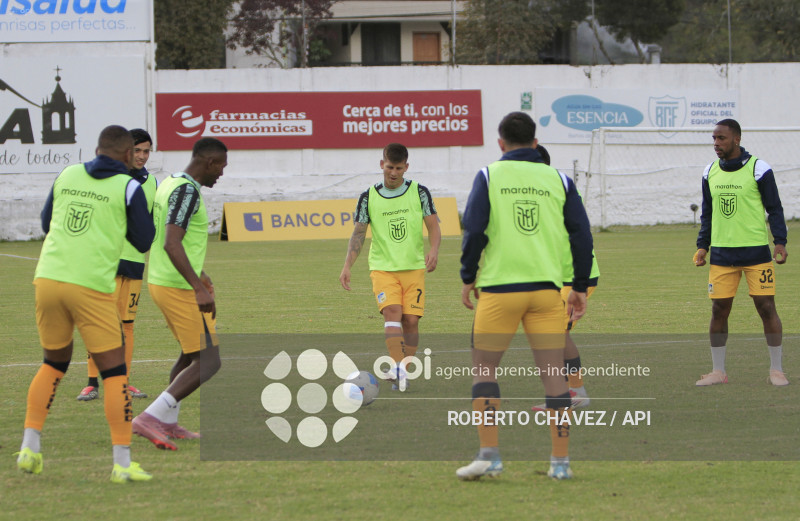 FBL COPA ECUADOR BANOS CIUDAD DE FUEGO VS DELFIN