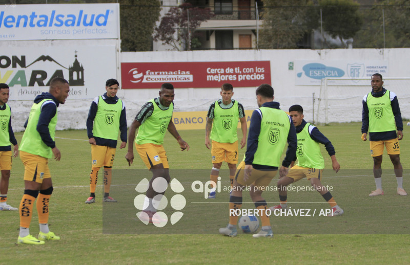 FBL COPA ECUADOR BANOS CIUDAD DE FUEGO VS DELFIN