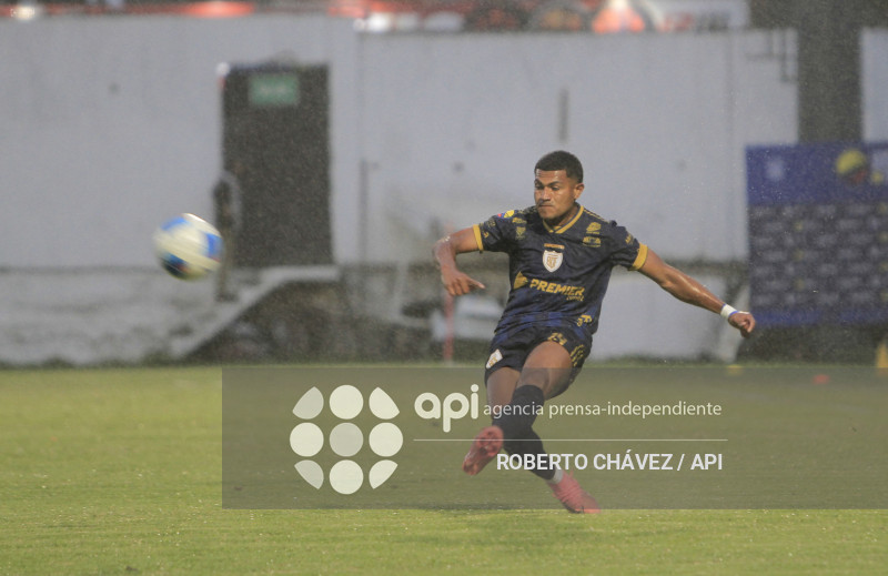 FBL COPA ECUADOR BANOS CIUDAD DE FUEGO VS DELFIN