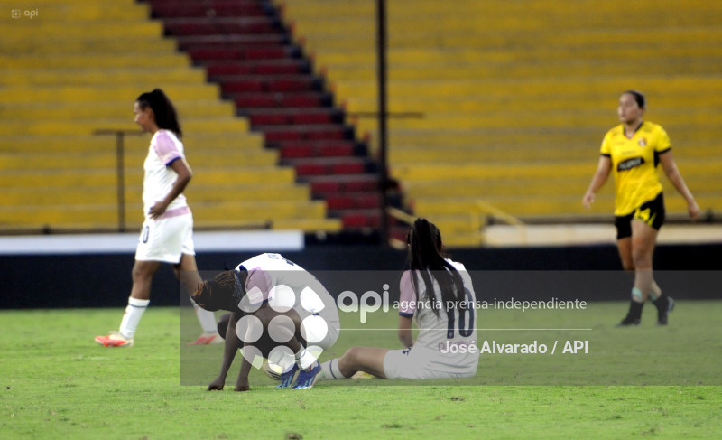 SPO-SUPERLIGAFEMENINA-BARCELONA-LDUQUITO