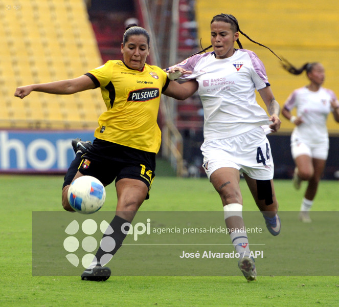 SPO-SUPERLIGAFEMENINA-BARCELONA-LDUQUITO