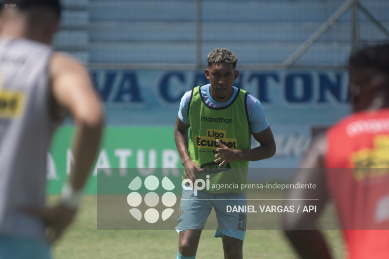 FBL-LIGA ECUABET-MANTA-LIBERTAD