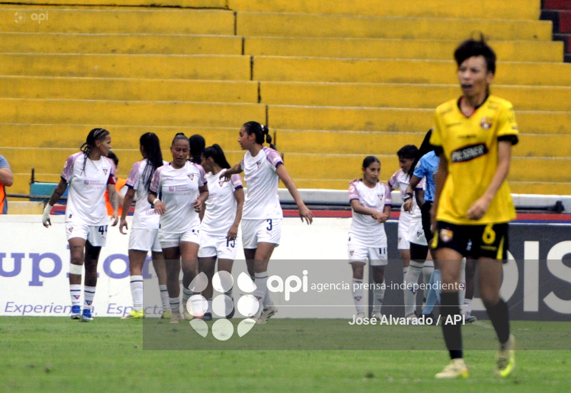 SPO-SUPERLIGAFEMENINA-BARCELONA-LDUQUITO