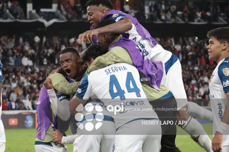 FBL COPA LIBERTADORES LIGA DE QUITO VS LANUS