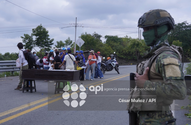 GYE-PLANTON CARCEL EL ENCUENTRO