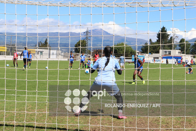 FBL SUPERLIGA FEMENINA CATOLICA VS CARNERAS UOS