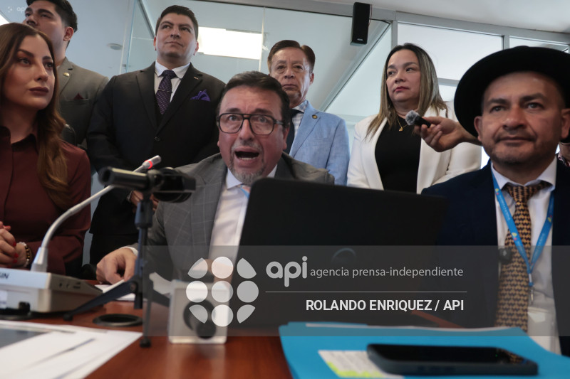ADN PROBLEMAS EN EL METRO