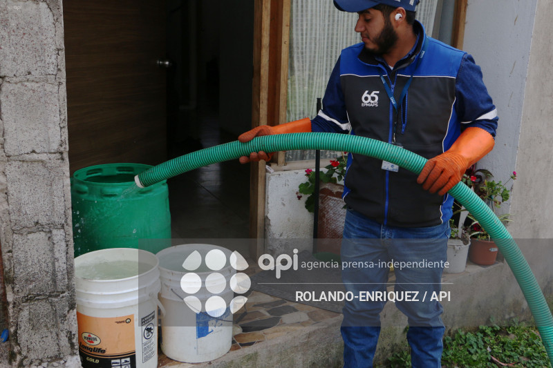 ESCACES DE AGUA 39 SECTORES DE QUITO