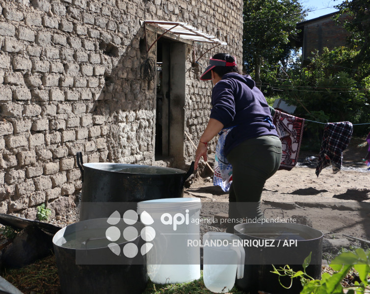 ESCACES DE AGUA 39 SECTORES DE QUITO