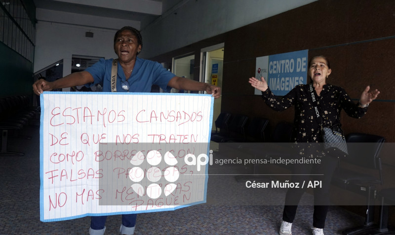 GYE-PROTESTA LEON BECERRA