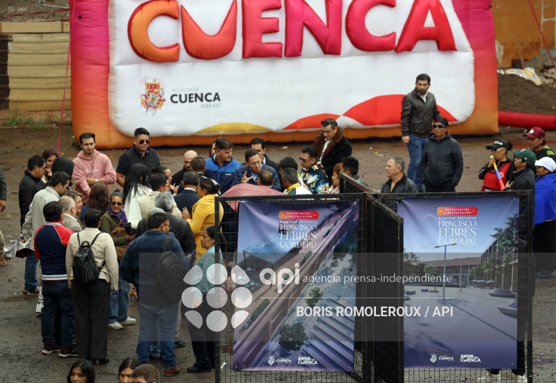 CUENCA-FIRMA CONVENIO-EX FEBRES CORDERO