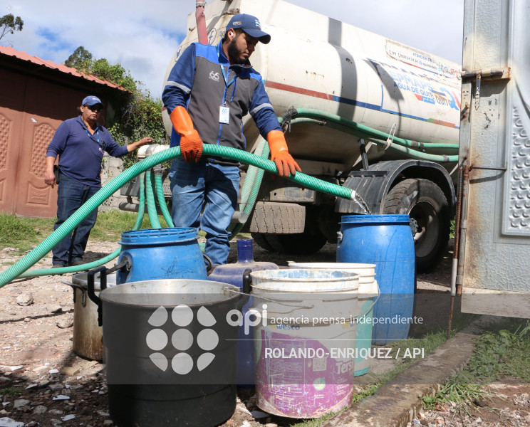 ESCACES DE AGUA 39 SECTORES DE QUITO