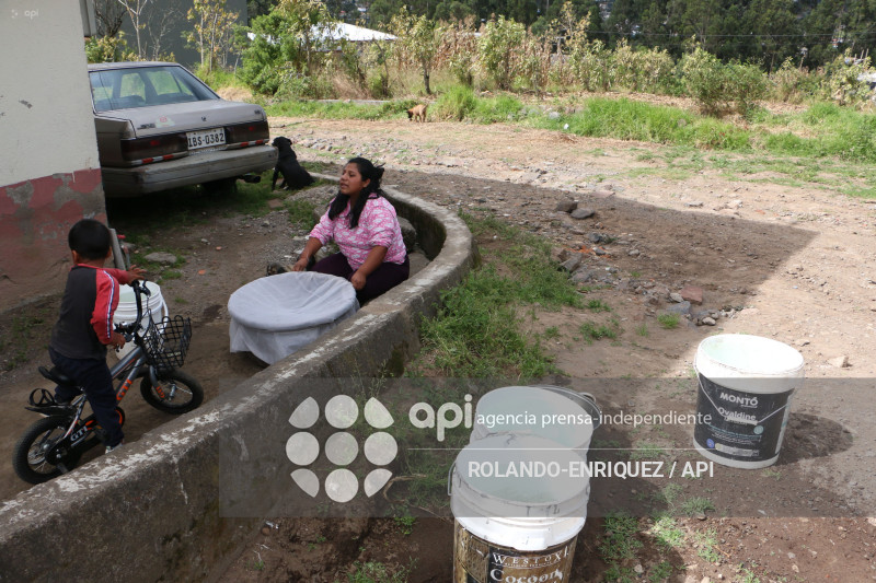 ESCACES DE AGUA 39 SECTORES DE QUITO