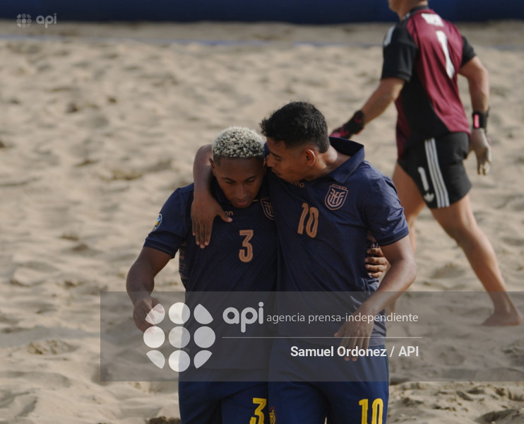 FBL CONMEBOL FUTBOL PLAYA ECUADOR VS COLOMBIA  MAYORES