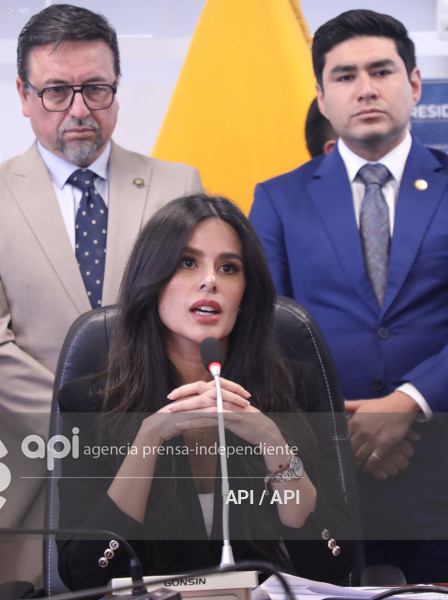 RUEDA DE PRENSA DIANA JACOME