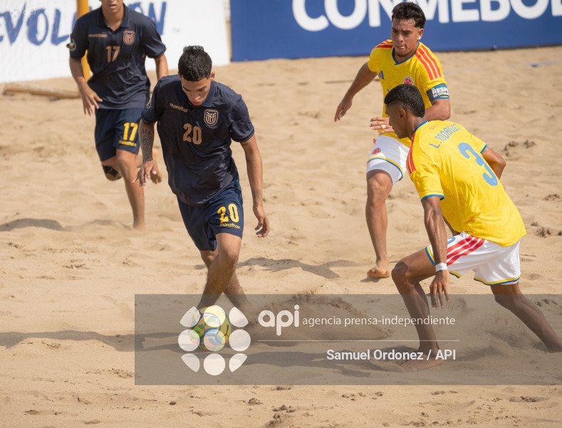 FBL CONMEBOL FUTBOL PLAYA ECUADOR VS COLOMBIA SUB 20