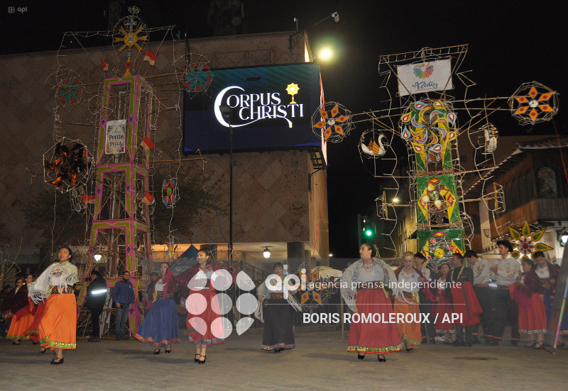 CUENCA-QUEMA DE CASTILLOS-CORPUS CRISTI