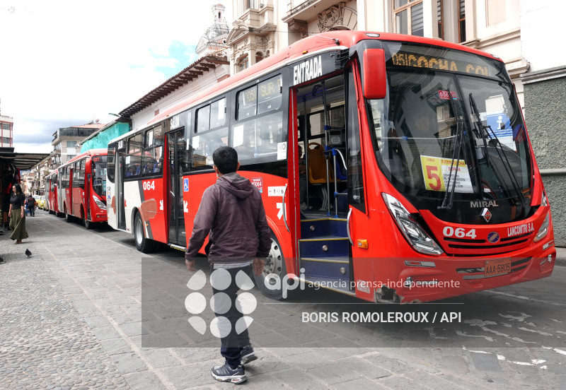 CUENCA-TRANSPORTE URBANO-SUSPENSION