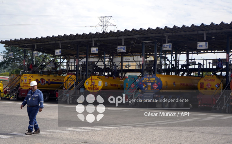GYE-ABASTECIMIENTO COMBUSTIBLE
