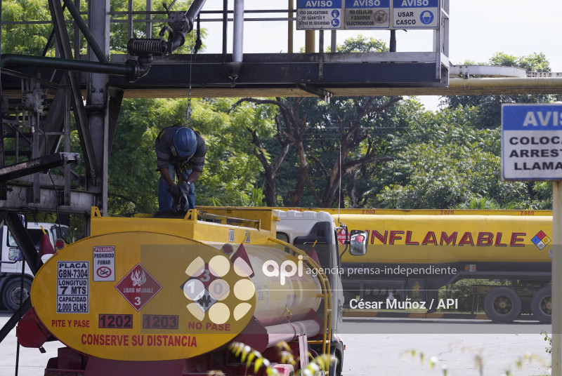 GYE-ABASTECIMIENTO COMBUSTIBLE