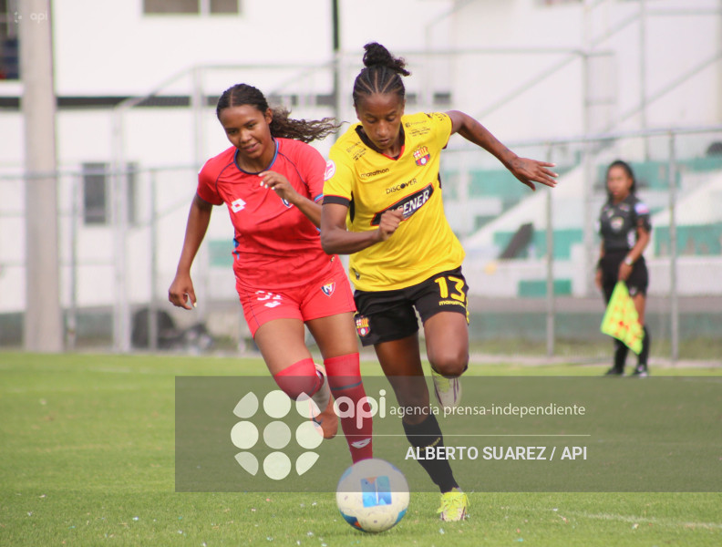 FBL SUPERLIGA FEMENINA EL NACIONAL VS BARCELONA