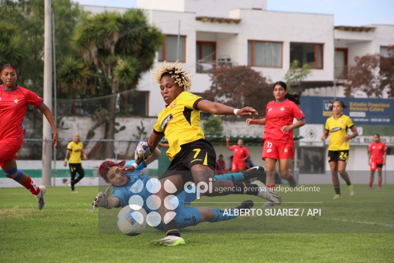 FBL SUPERLIGA FEMENINA EL NACIONAL VS BARCELONA