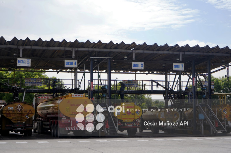 GYE-ABASTECIMIENTO COMBUSTIBLE