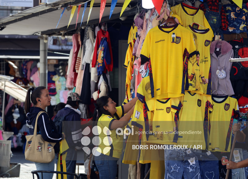 CUENCA-COMERCIO CAMISETAS MUNDIAL ECUADOR