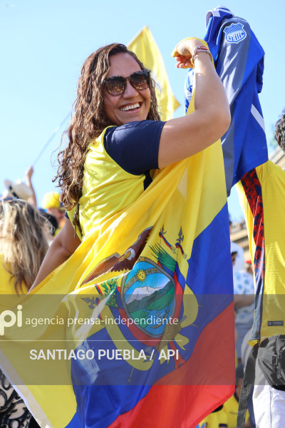 BANDERAZO ECUATORIANO POR LA TRI EN FILADELFIA
