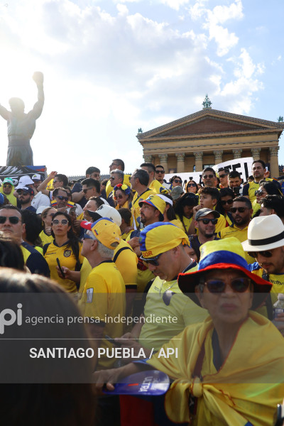 BANDERAZO ECUATORIANO POR LA TRI EN FILADELFIA