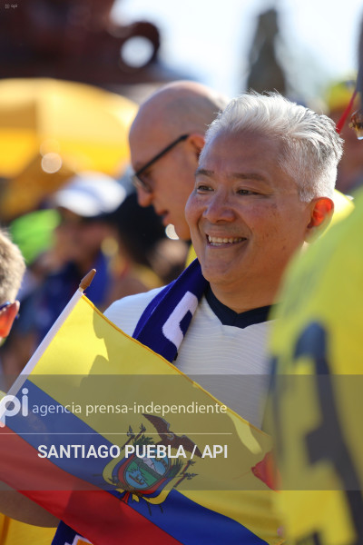 BANDERAZO ECUATORIANO POR LA TRI EN FILADELFIA