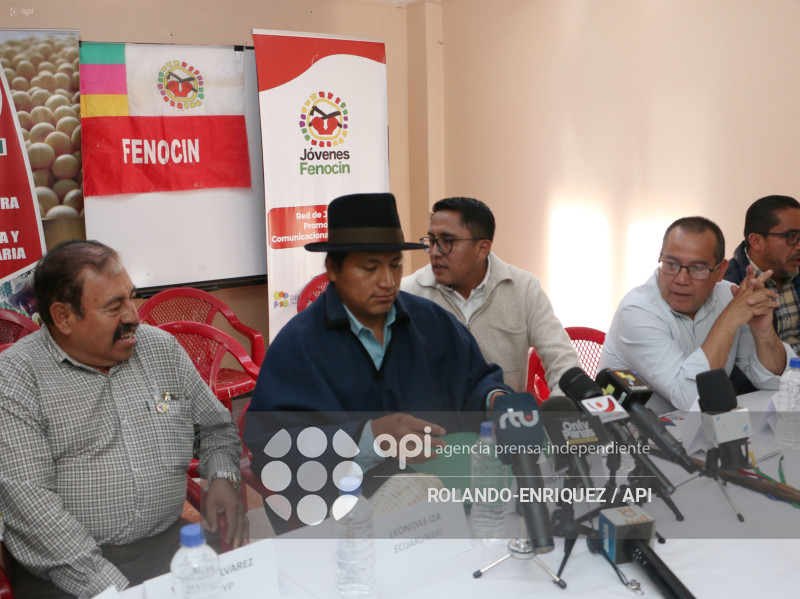 FENOCIN PIDE REVOCATORIA DEL MANDATO DEL PRESIDENTE NOBOA