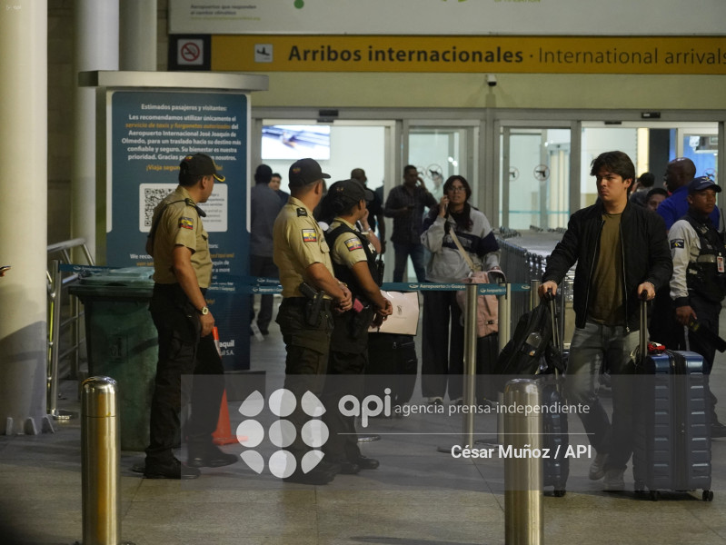 GYE-SICARIATO AEROPUERTO