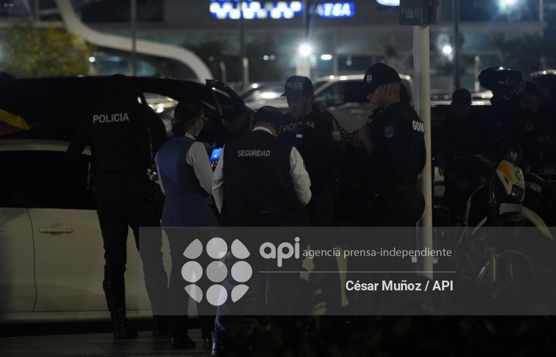 GYE-SICARIATO AEROPUERTO