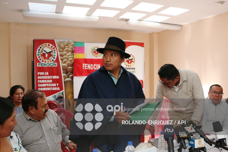 FENOCIN PIDE REVOCATORIA DEL MANDATO DEL PRESIDENTE NOBOA