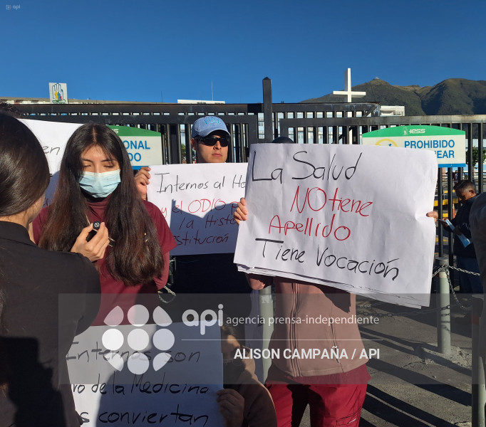 PROTESTA SEPARACIÓN DE INTERNOS ROTATIVOS HCAM