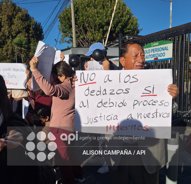 PROTESTA SEPARACIÓN DE INTERNOS ROTATIVOS HCAM