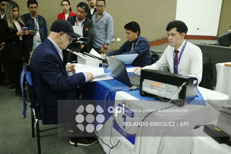 RAMIRO RIVERA POSTULACION AL CPCCS