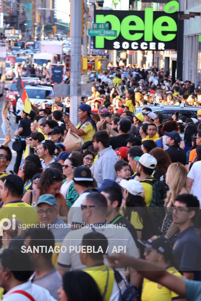 BANDERAZO ECUATORIANO EN MANHATTAN EEUU