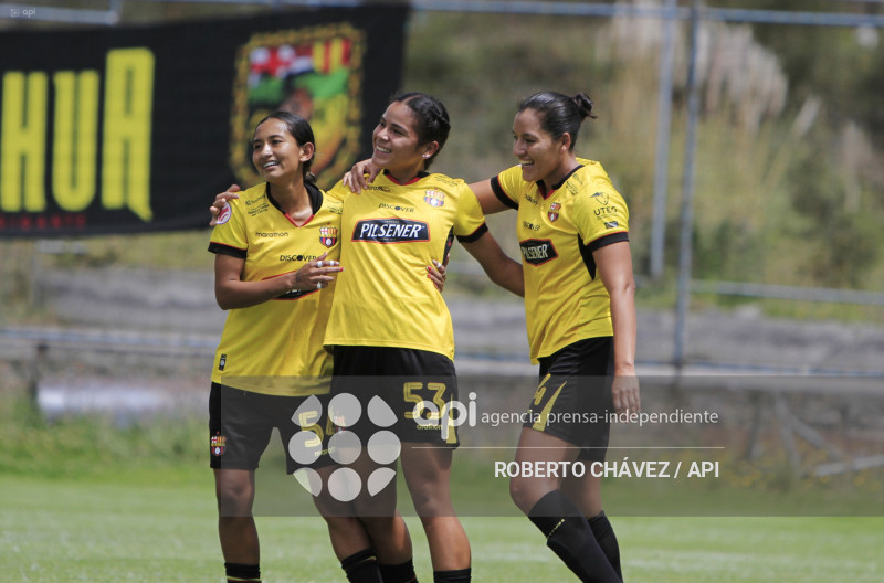 FBL SUPERLIGA FEMENINA MACARA VS BARCELONA SC