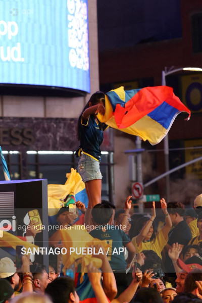 BANDERAZO ECUATORIANO EN MANHATTAN EEUU