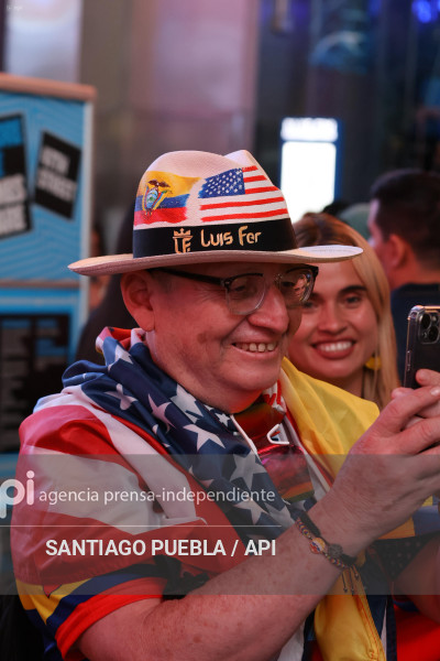 BANDERAZO ECUATORIANO EN MANHATTAN EEUU