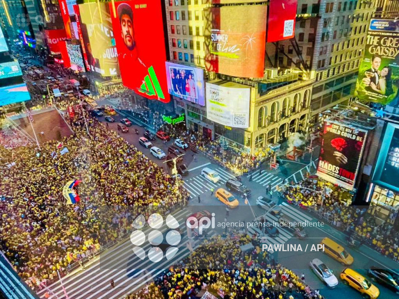 BANDERAZO ECUATORIANO EN MANHATTAN EEUU