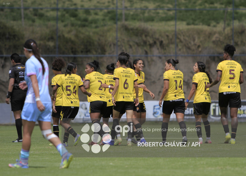 FBL SUPERLIGA FEMENINA MACARA VS BARCELONA SC