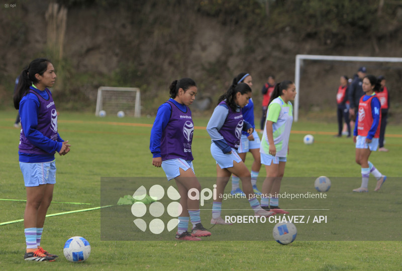 FBL SUPERLIGA FEMENINA MACARA VS U CATOLICA