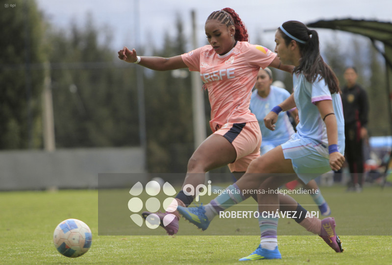FBL SUPERLIGA FEMENINA MACARA VS U CATOLICA
