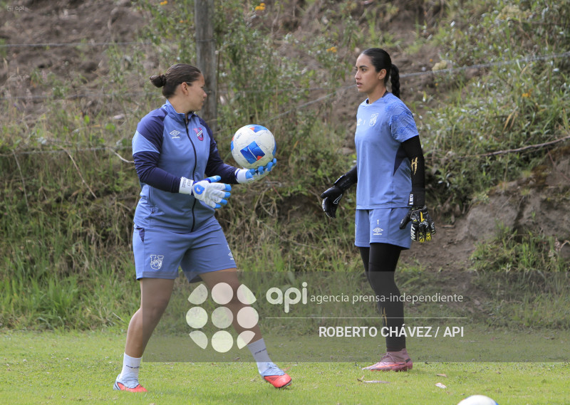 FBL SUPERLIGA FEMENINA MACARA VS U CATOLICA