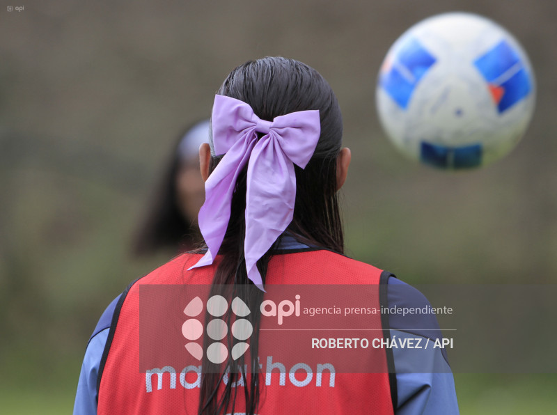 FBL SUPERLIGA FEMENINA MACARA VS U CATOLICA