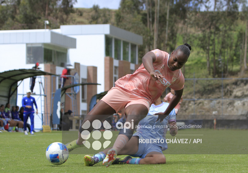 FBL SUPERLIGA FEMENINA MACARA VS U CATOLICA